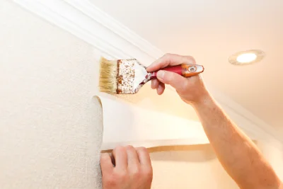 Pose de papier peint à Kanfen — revêtements muraux et toiles de verre